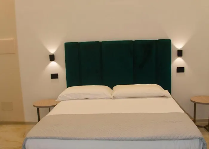 D'annunzio לינה וארוחת בוקר 3*