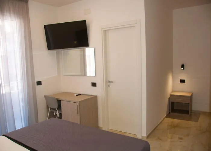 לינה וארוחת בוקר D'annunzio 3*