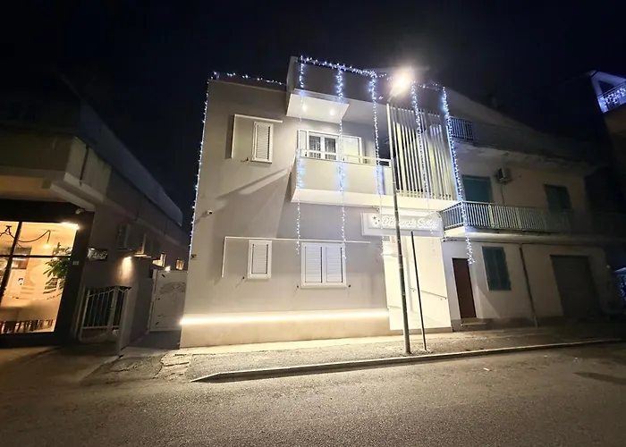 D'annunzio לינה וארוחת בוקר 3*