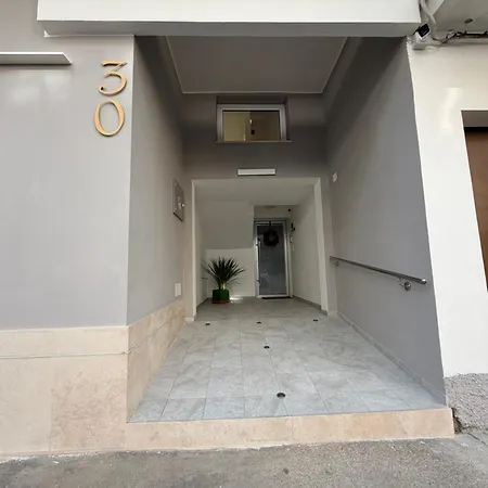 Alojamento de Acomodação e Pequeno-almoço D'annunzio 3*